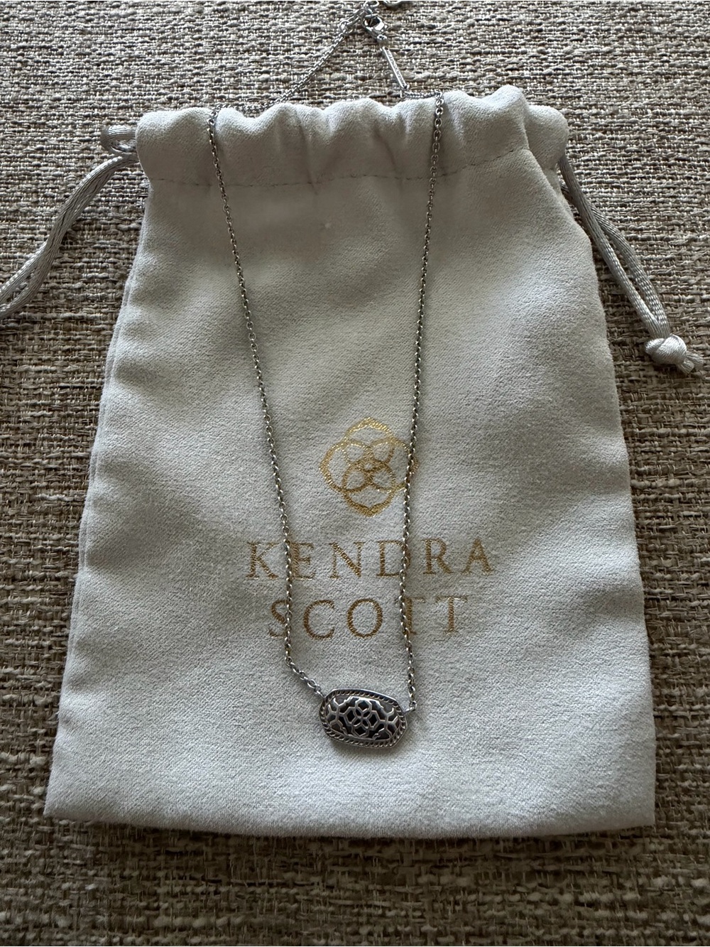Kendra Scott Silver Filigree Elisa Pendant Necklace